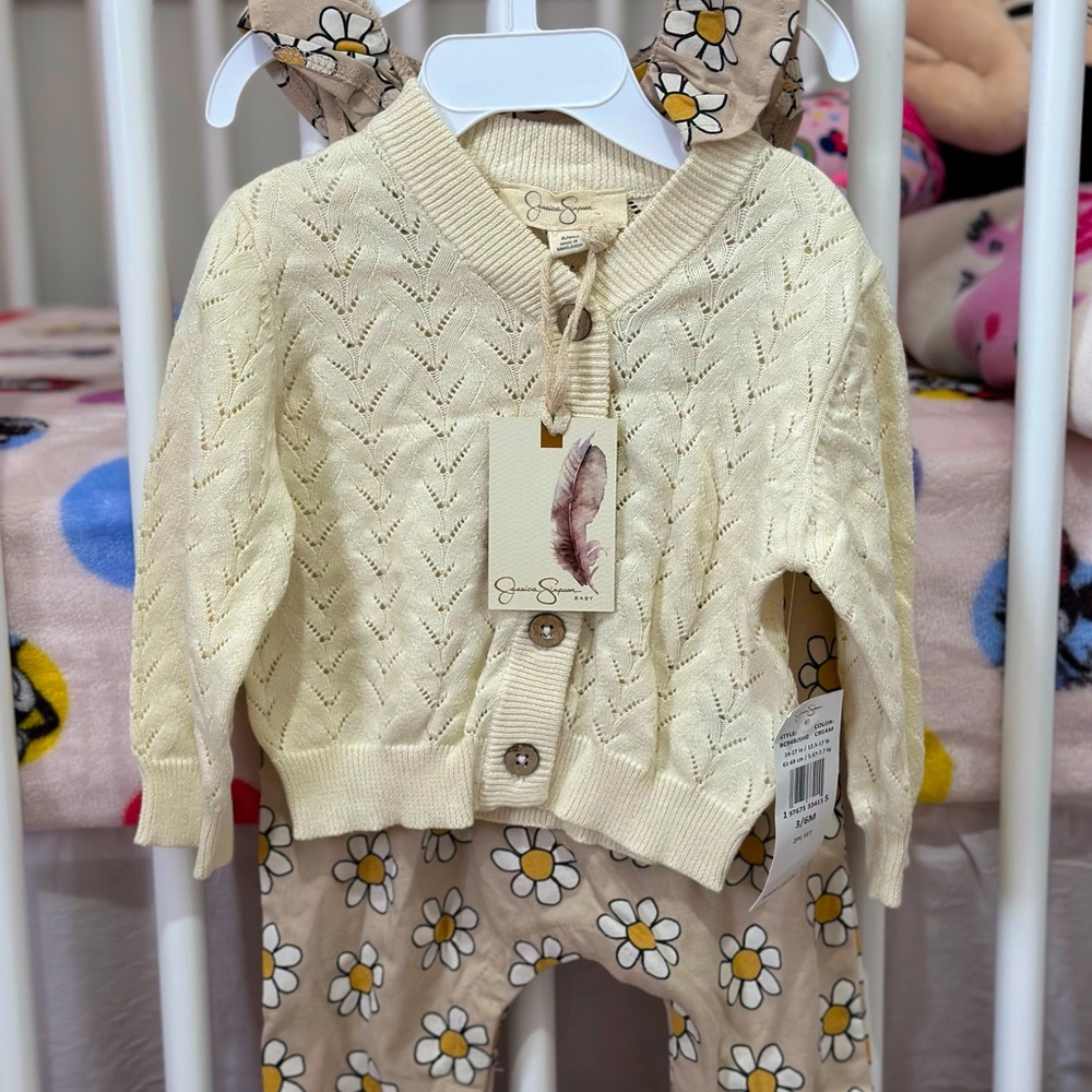 NWT Baby Girl Jump Suit ( Jessica Simpson) 3/6 months